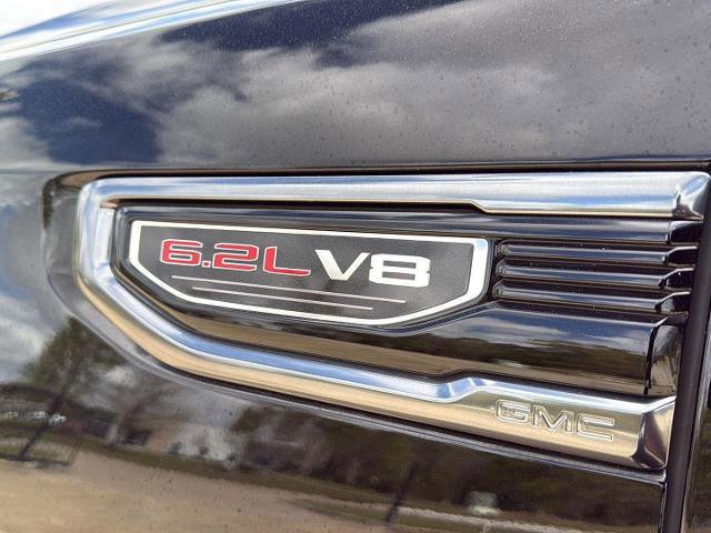 Used 2023 GMC Sierra 1500 AT4 w/ AT4 Preferred Package image 10