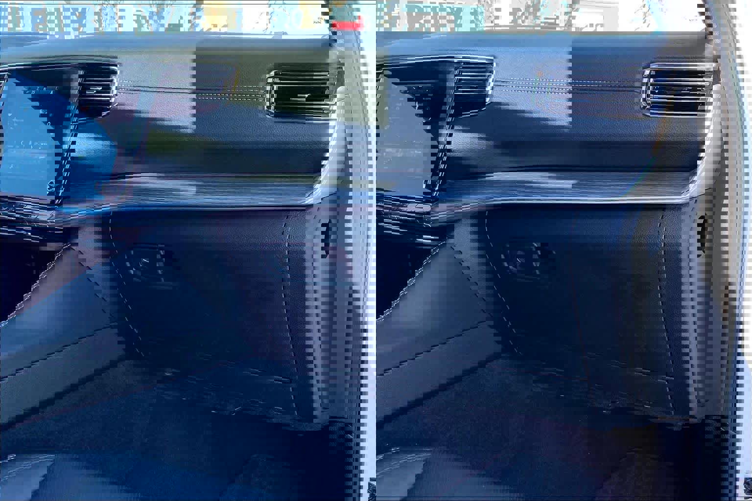 Used 2023 Jeep Wagoneer L Series II w/ Premium Group I image 19