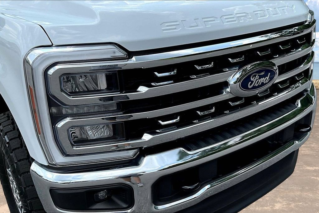 Certified 2026 Ford F250 Lariat AWD/4WD image 35
