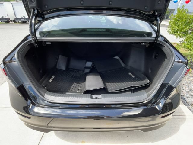 Used 2024 Honda Accord Sport image 11