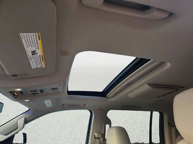 Used 2020 Cadillac Escalade ESV Luxury RWD image 11