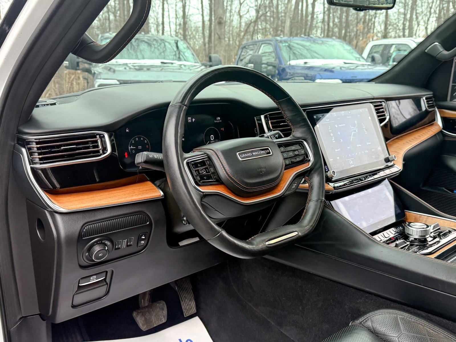 Used 2023 Jeep Grand Wagoneer Series III image 15