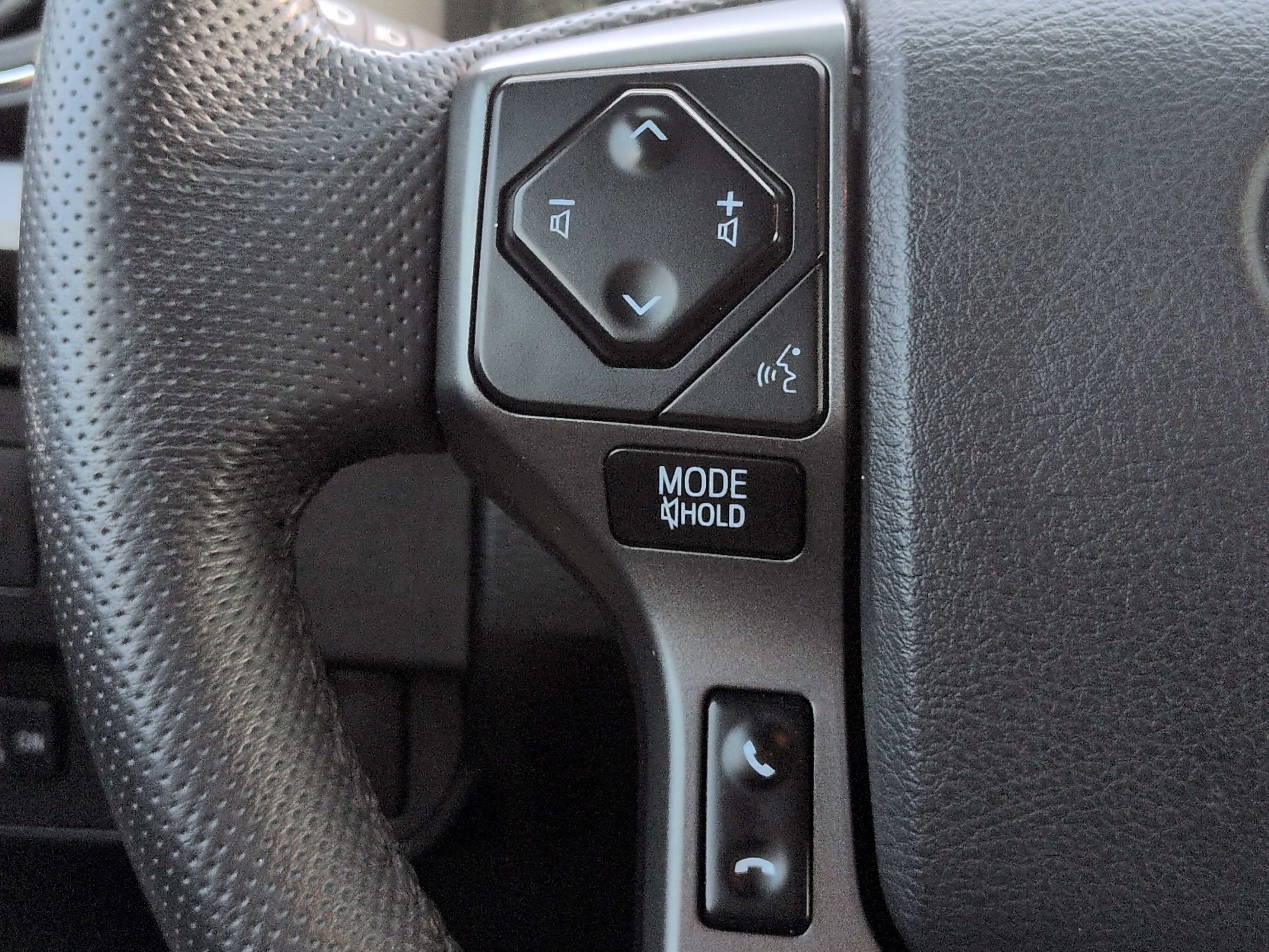 Used 2020 Toyota Tacoma TRD Off-Road AWD/4WD image 21
