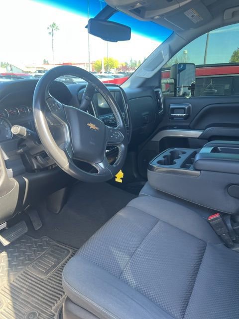 Used 2018 Chevrolet Silverado 1500 LT w/ All Star Edition image 9