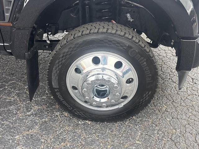 Certified 2025 Ford F450 Platinum w/ FX4 Off-Road Package AWD/4WD image 10