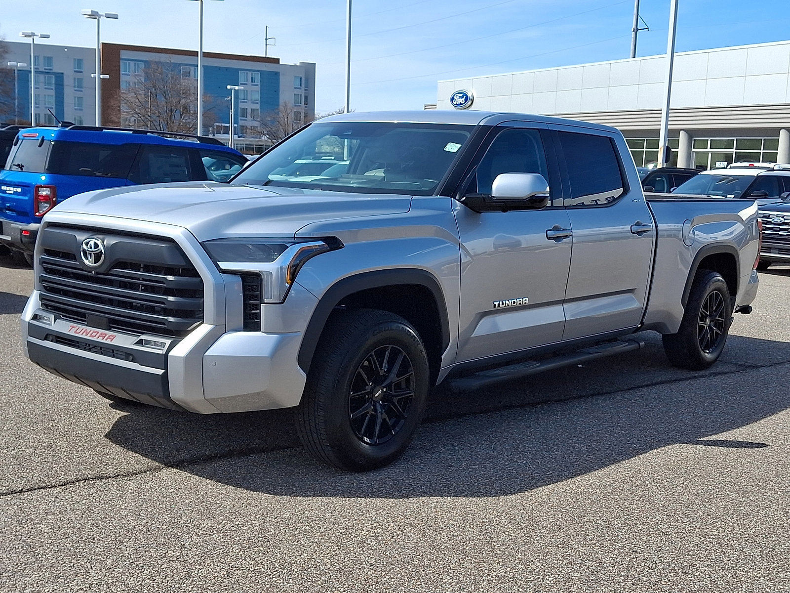 Used 2023 Toyota Tundra SR5 w/ SR5 Premium Package image 2