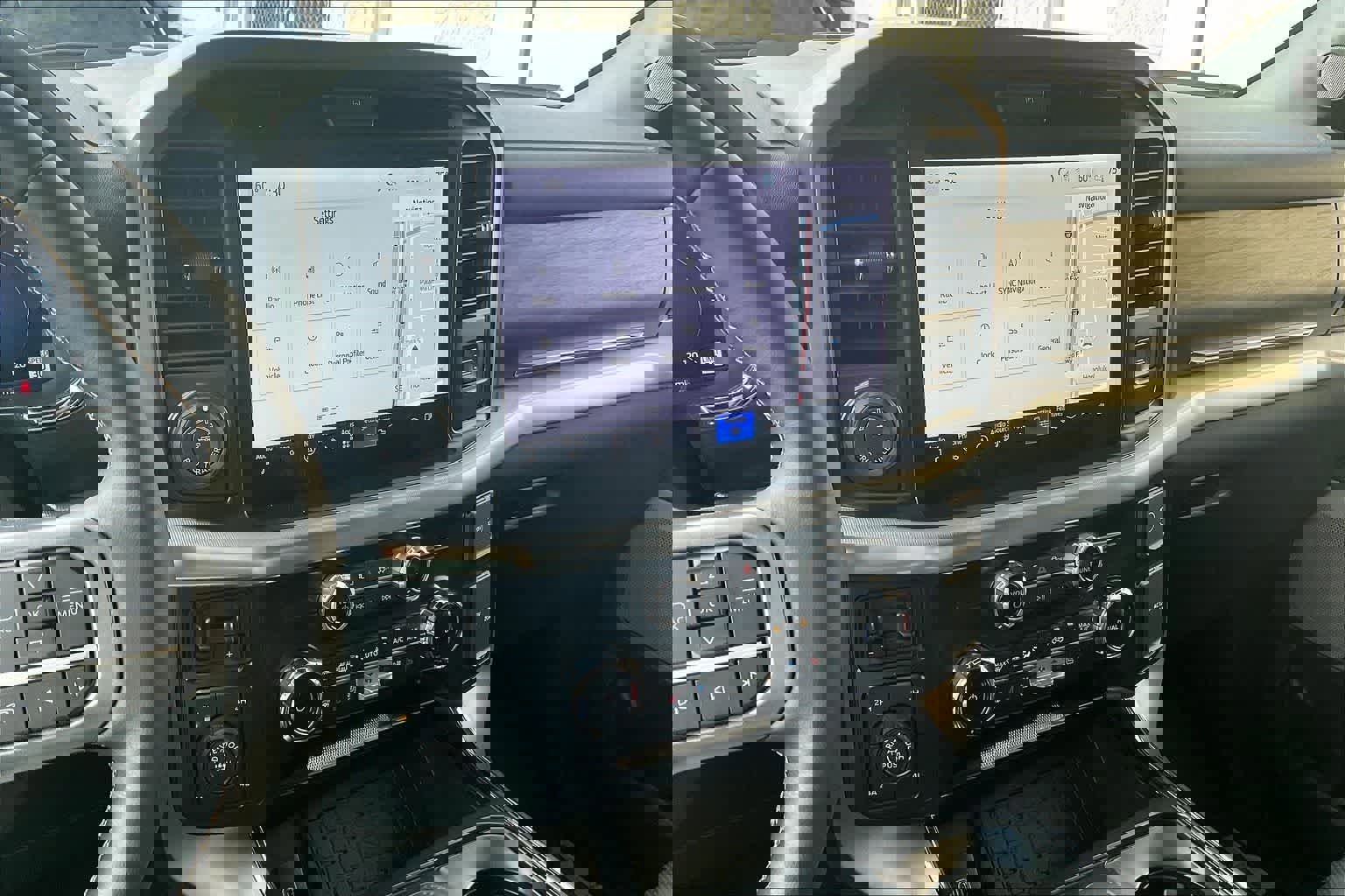 Certified 2025 Ford F150 Lariat w/ Equipment Group 501A Mid AWD/4WD image 17