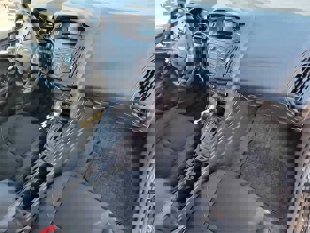 Certified 2018 Ford Focus SE image 25