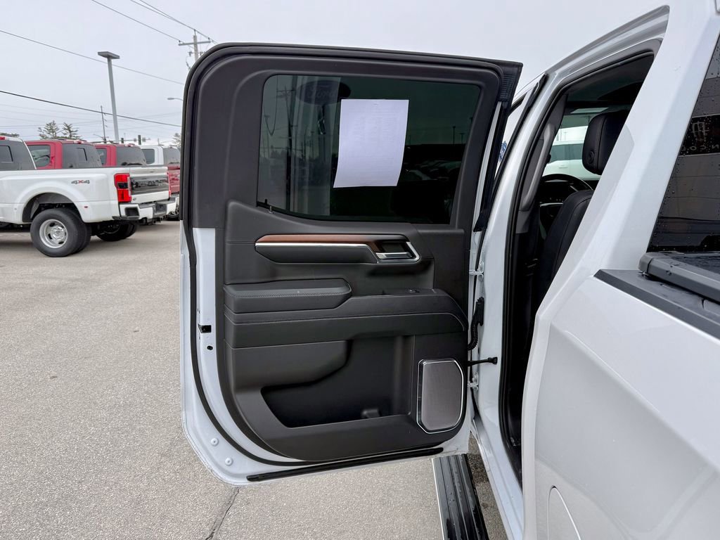 Used 2024 GMC Sierra 1500 Denali w/ Denali Reserve Package image 13