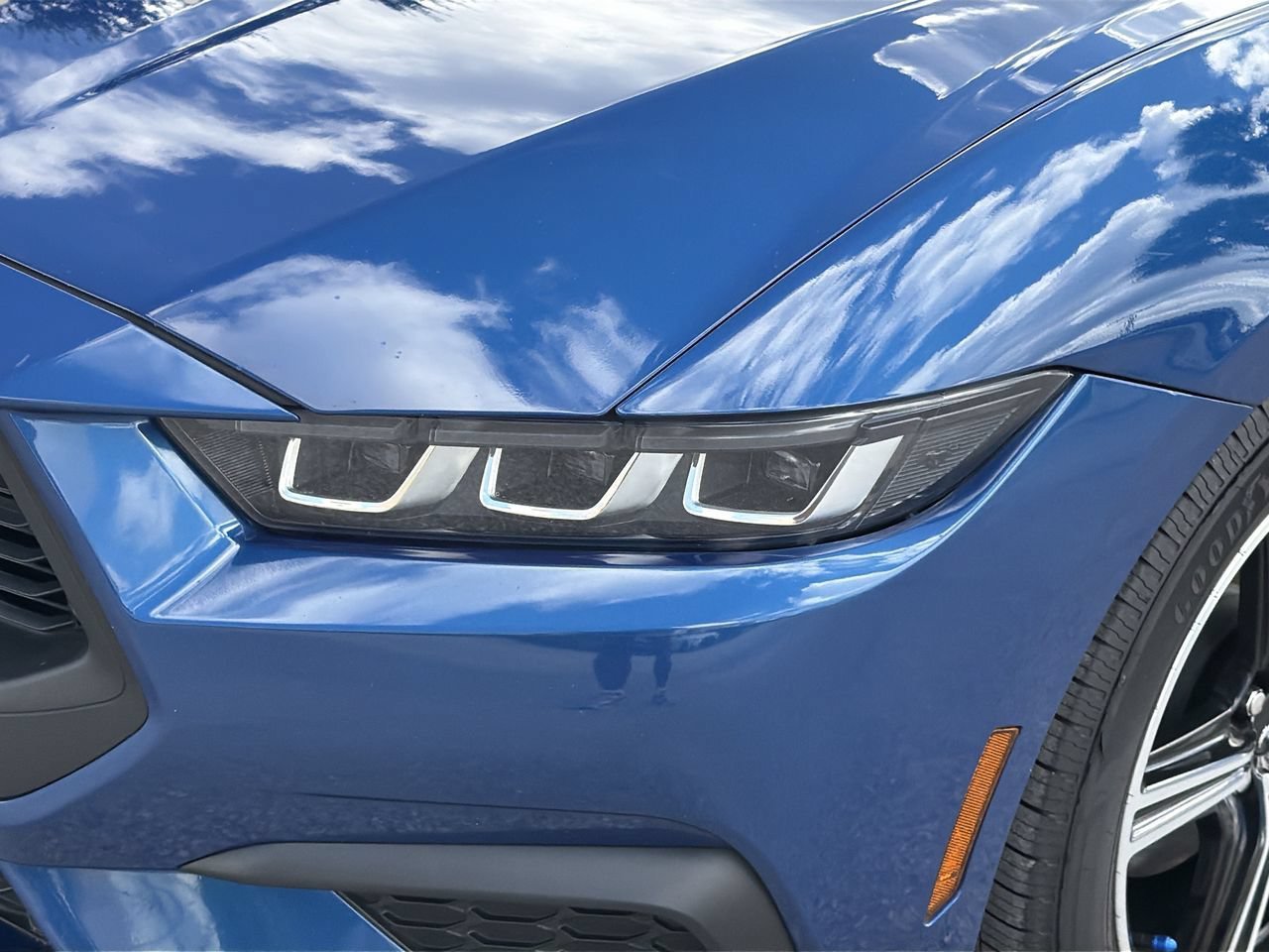 Certified 2024 Ford Mustang Coupe RWD image 6
