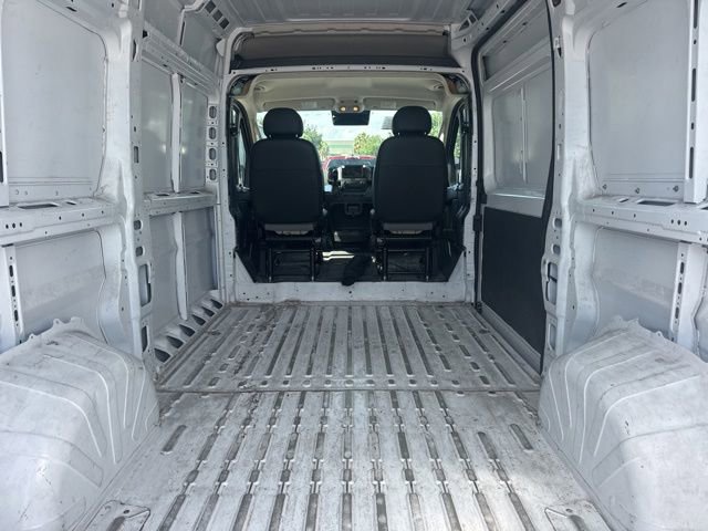 Used 2024 RAM ProMaster 2500 w/ Convenience Group FWD image 7