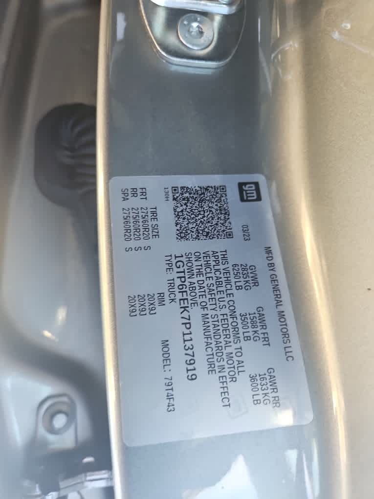 Used 2023 GMC Canyon Denali image 21