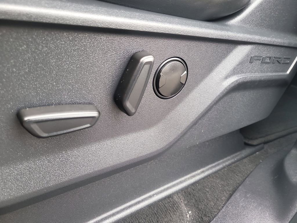 Certified 2025 Ford Expedition Max Platinum image 22