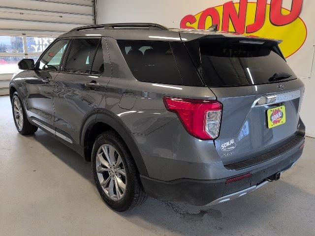 Certified 2023 Ford Explorer XLT w/ Equipment Group 202A AWD/4WD image 3