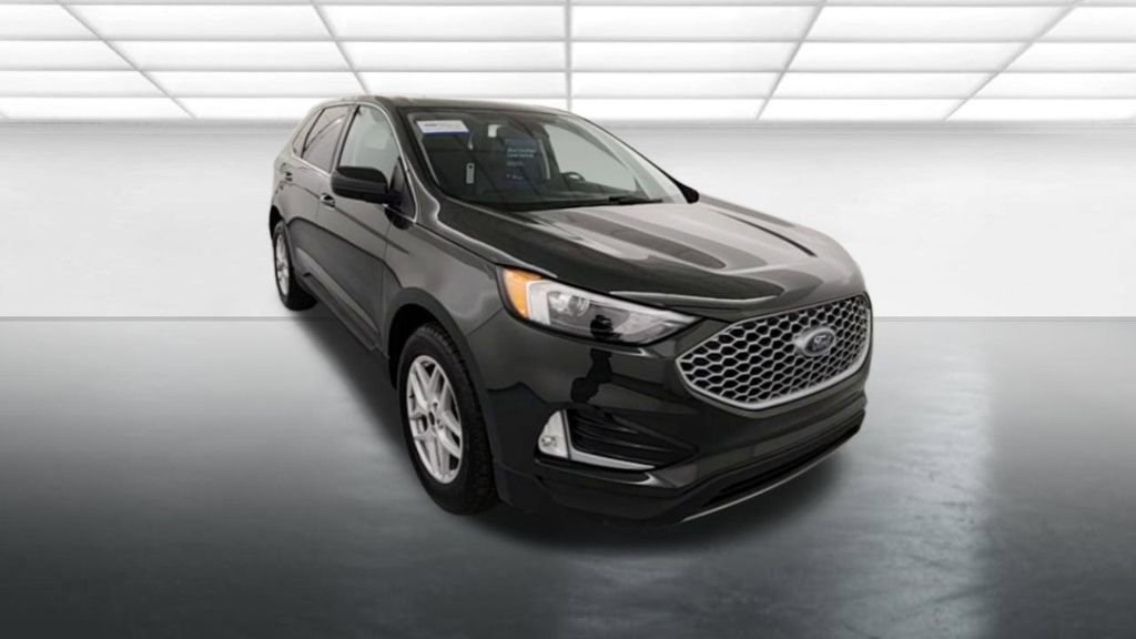 Certified 2024 Ford Edge SEL w/ Convenience Package AWD/4WD image 9