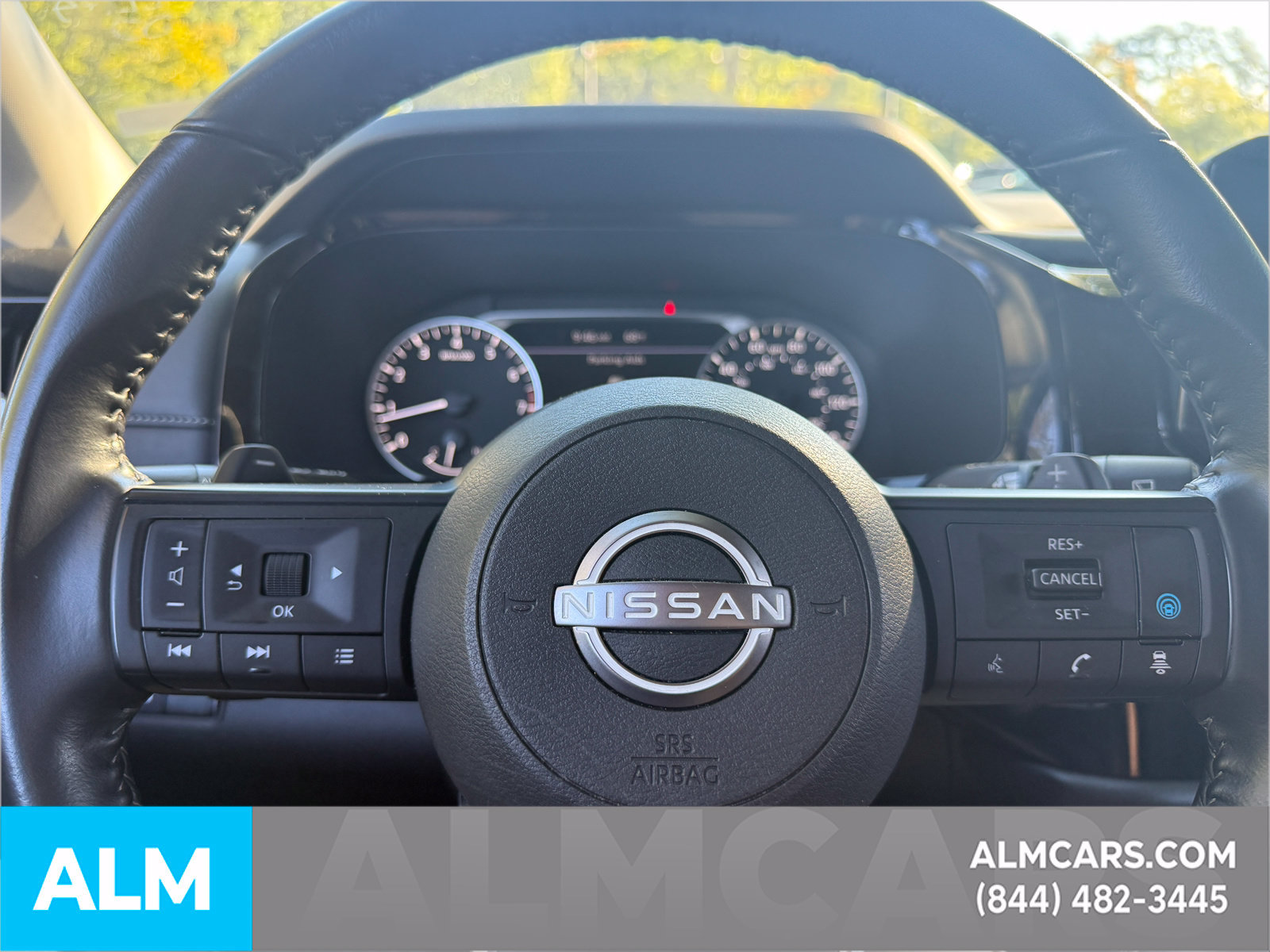 Used 2025 Nissan Pathfinder SV FWD image 24