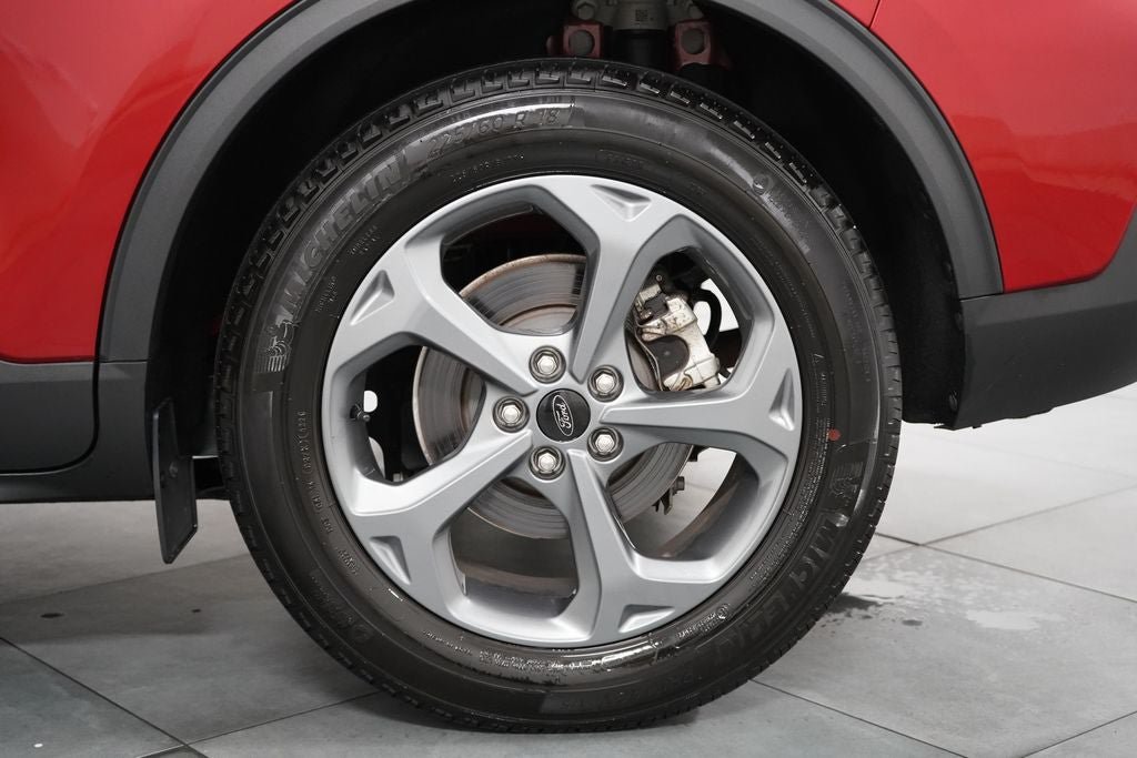 Certified 2025 Ford Escape ST-Line FWD image 33