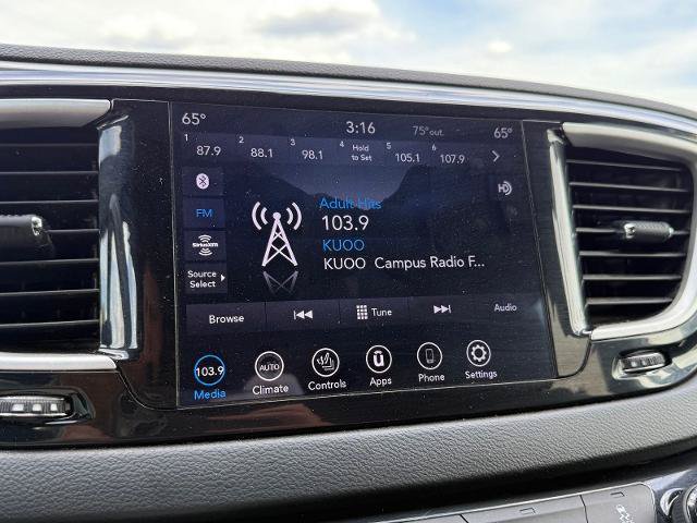 Used 2020 Chrysler Pacifica Touring-L AWD/4WD image 21