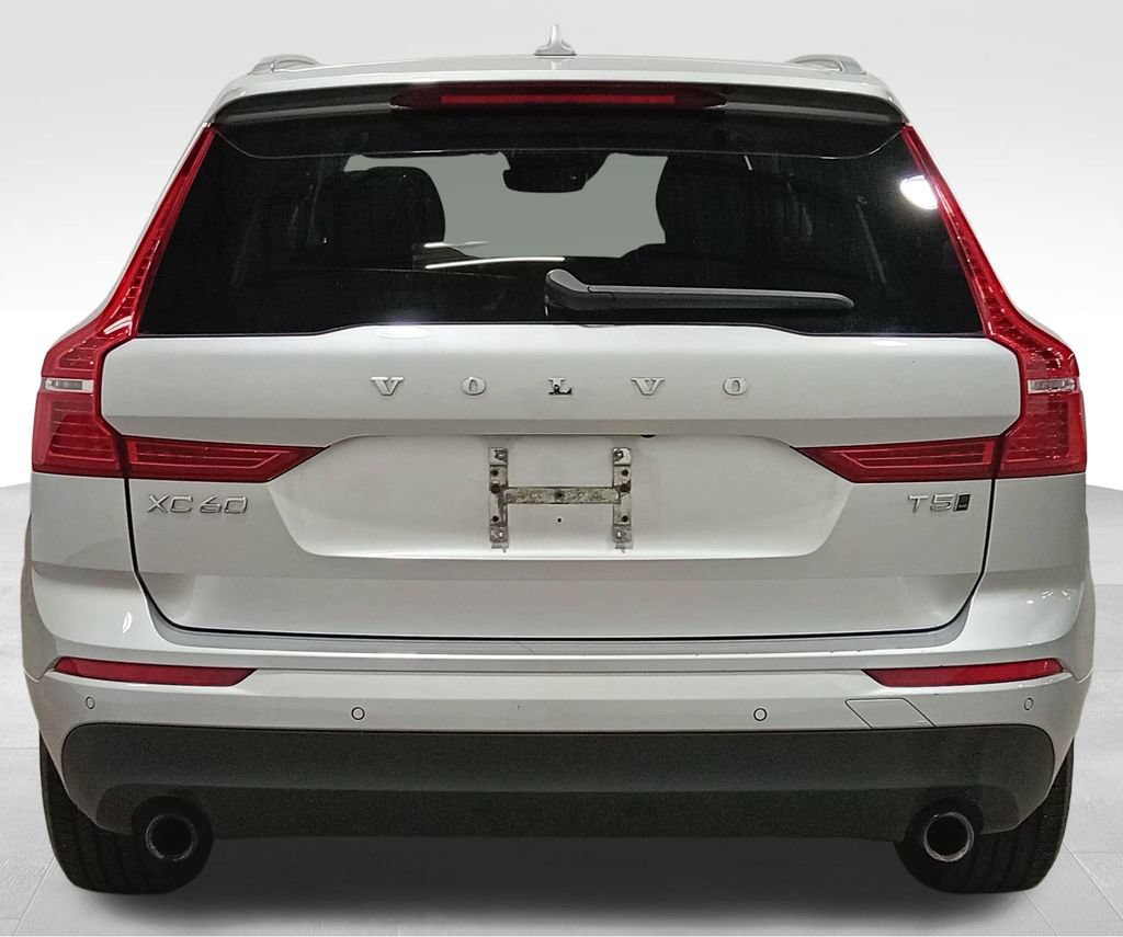 Used 2021 Volvo XC60 T5 Momentum w/ Premium Package AWD/4WD image 5