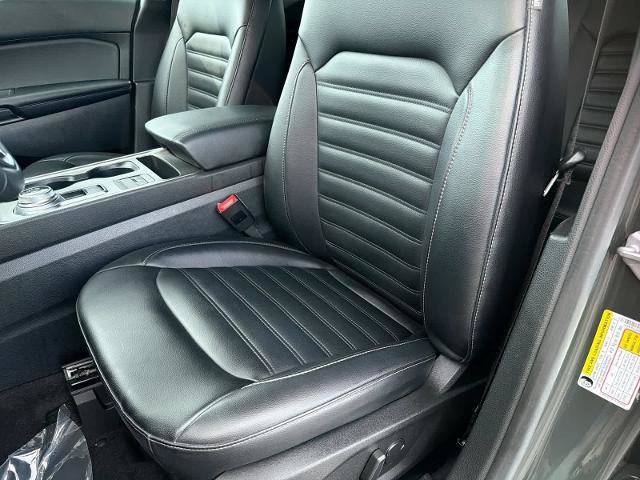 Certified 2022 Ford Edge SEL w/ Convenience Package AWD/4WD image 17