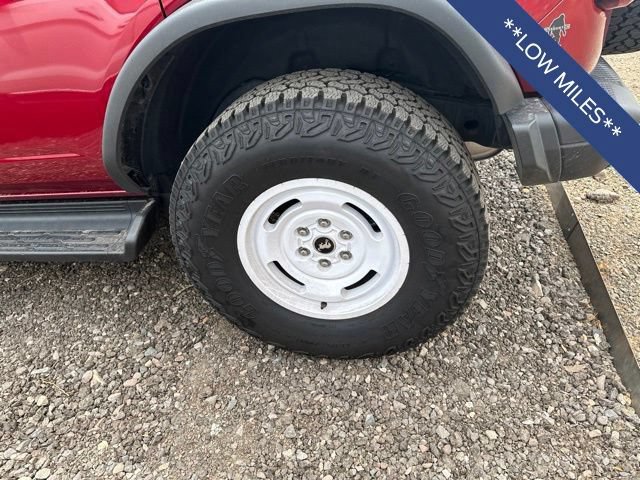 Certified 2025 Ford Bronco Heritage Edition AWD/4WD image 6