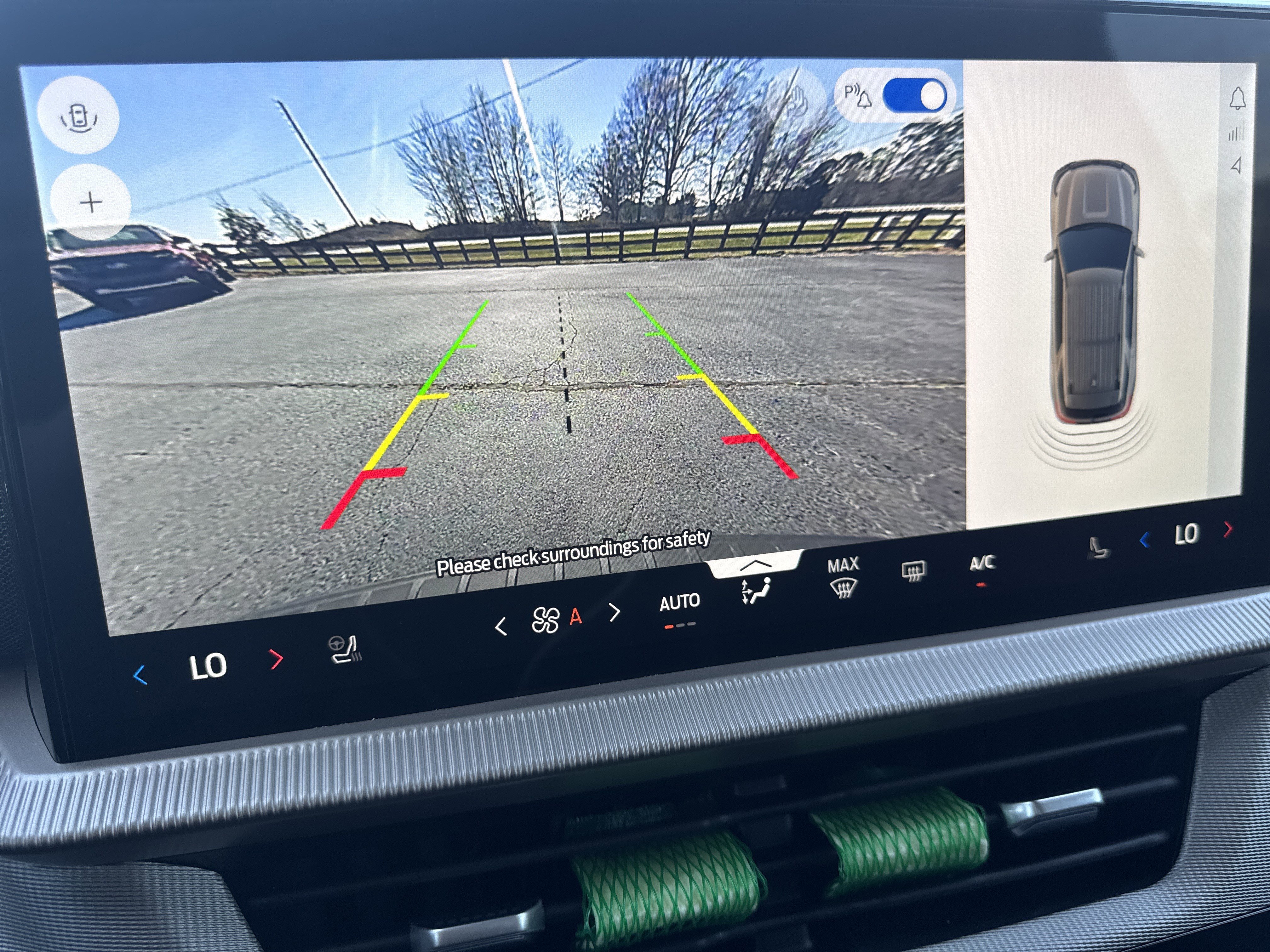 Certified 2025 Ford Explorer Active w/ Active Comfort Package image 30