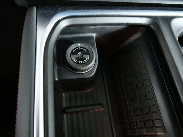 Certified 2025 Ford Expedition Active AWD/4WD image 29