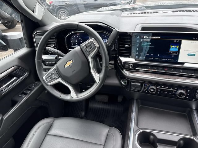 Used 2025 Chevrolet Silverado 2500 LTZ w/ LTZ Premium Package AWD/4WD image 14