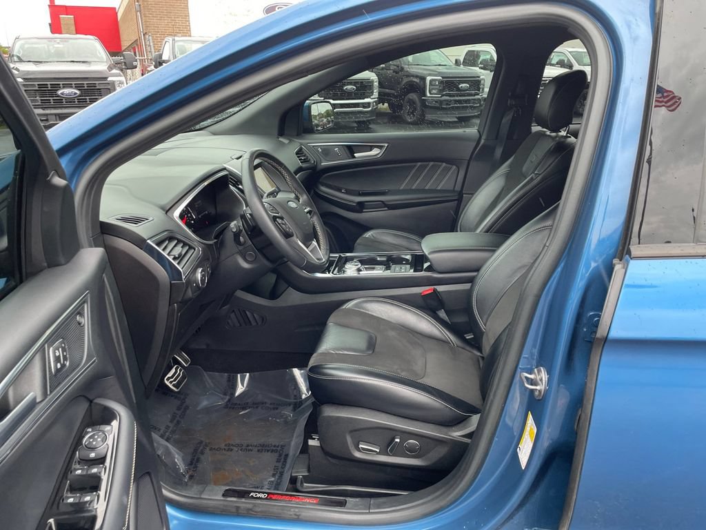 Certified 2019 Ford Edge ST w/ Equipment Group 401A AWD/4WD image 13