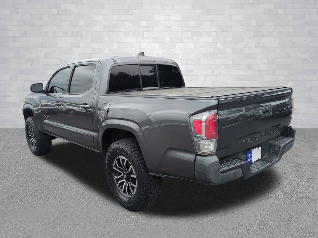 Used 2022 Toyota Tacoma SR5 RWD image 7