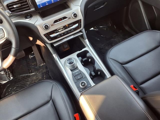 Certified 2023 Ford Explorer XLT w/ Equipment Group 202A image 16