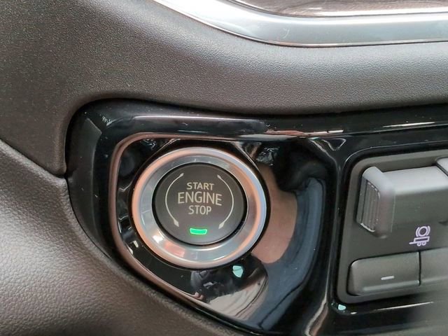 Used 2025 Chevrolet Silverado 2500 LTZ w/ LTZ Plus Package image 27