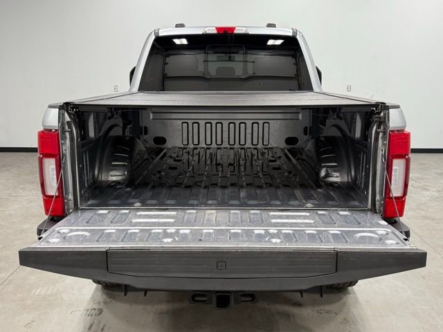 Certified 2022 Ford F350 Platinum w/ FX4 Off-Road Package image 12