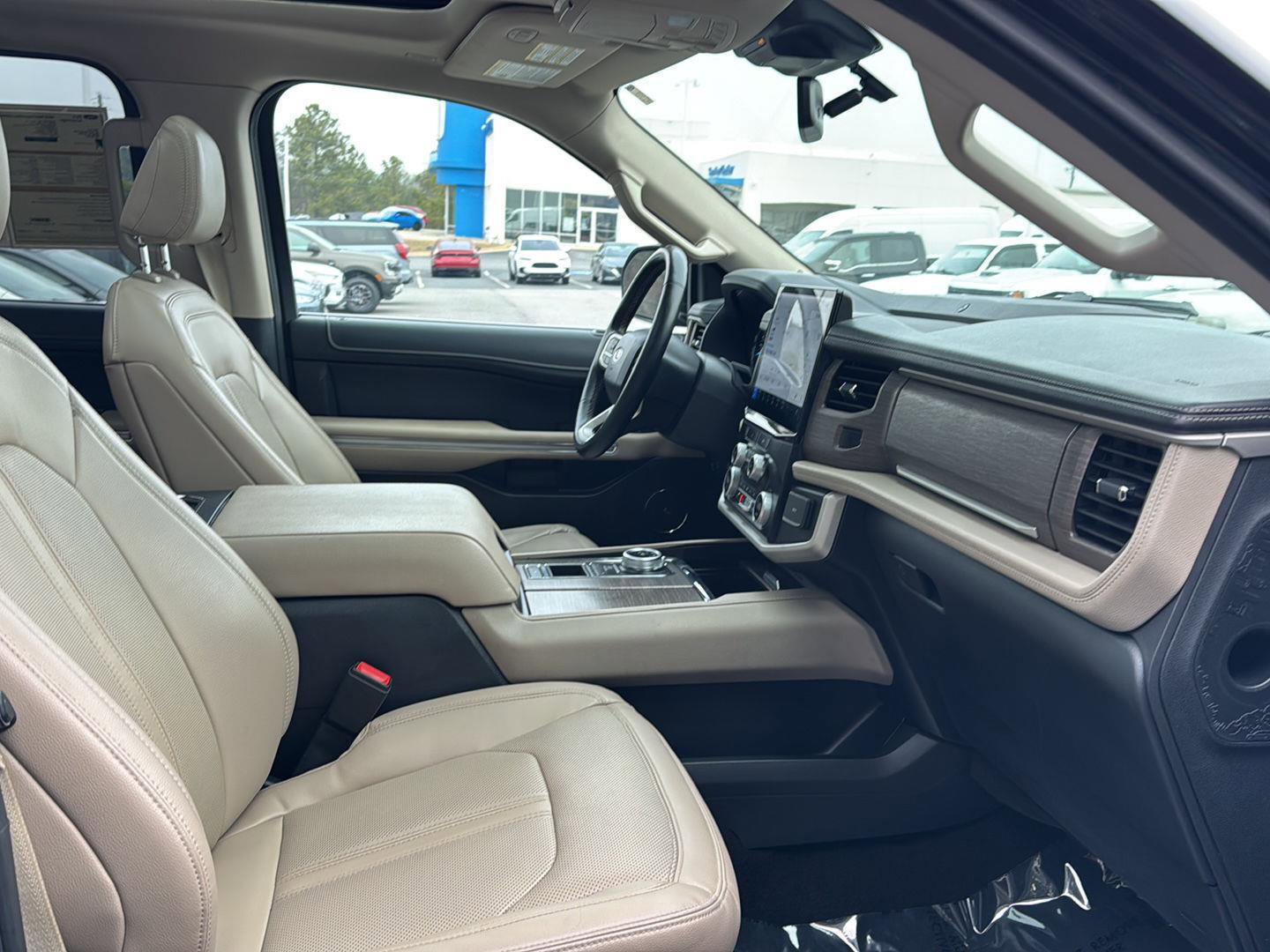 Certified 2023 Ford Expedition Limited image 10