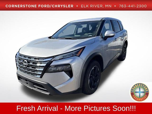 Used 2024 Nissan Rogue SV