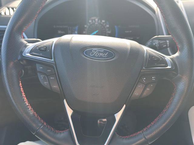 Certified 2024 Ford Edge ST-Line AWD/4WD image 11