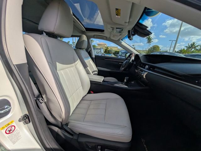 Used 2017 Lexus ES 350 w/ Luxury Package FWD image 15