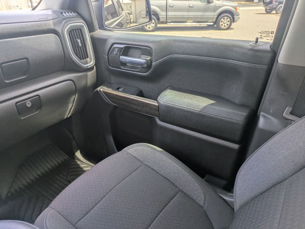 Used 2021 Chevrolet Silverado 1500 LT Trail Boss w/ Bed Protection Package AWD/4WD image 17
