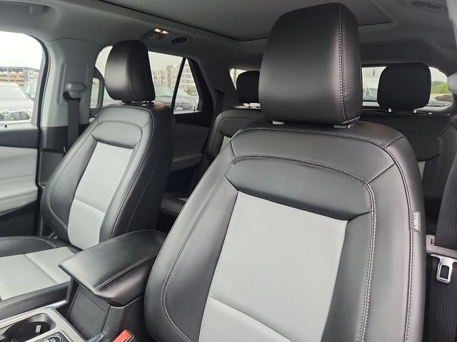 Certified 2023 Ford Explorer XLT w/ Equipment Group 202A AWD/4WD image 22