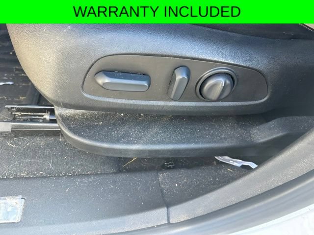 Used 2023 Chevrolet Equinox Premier AWD/4WD image 17