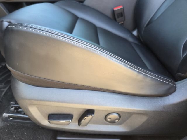 Used 2023 Nissan Rogue SV w/ SV Premium B Package FWD image 14