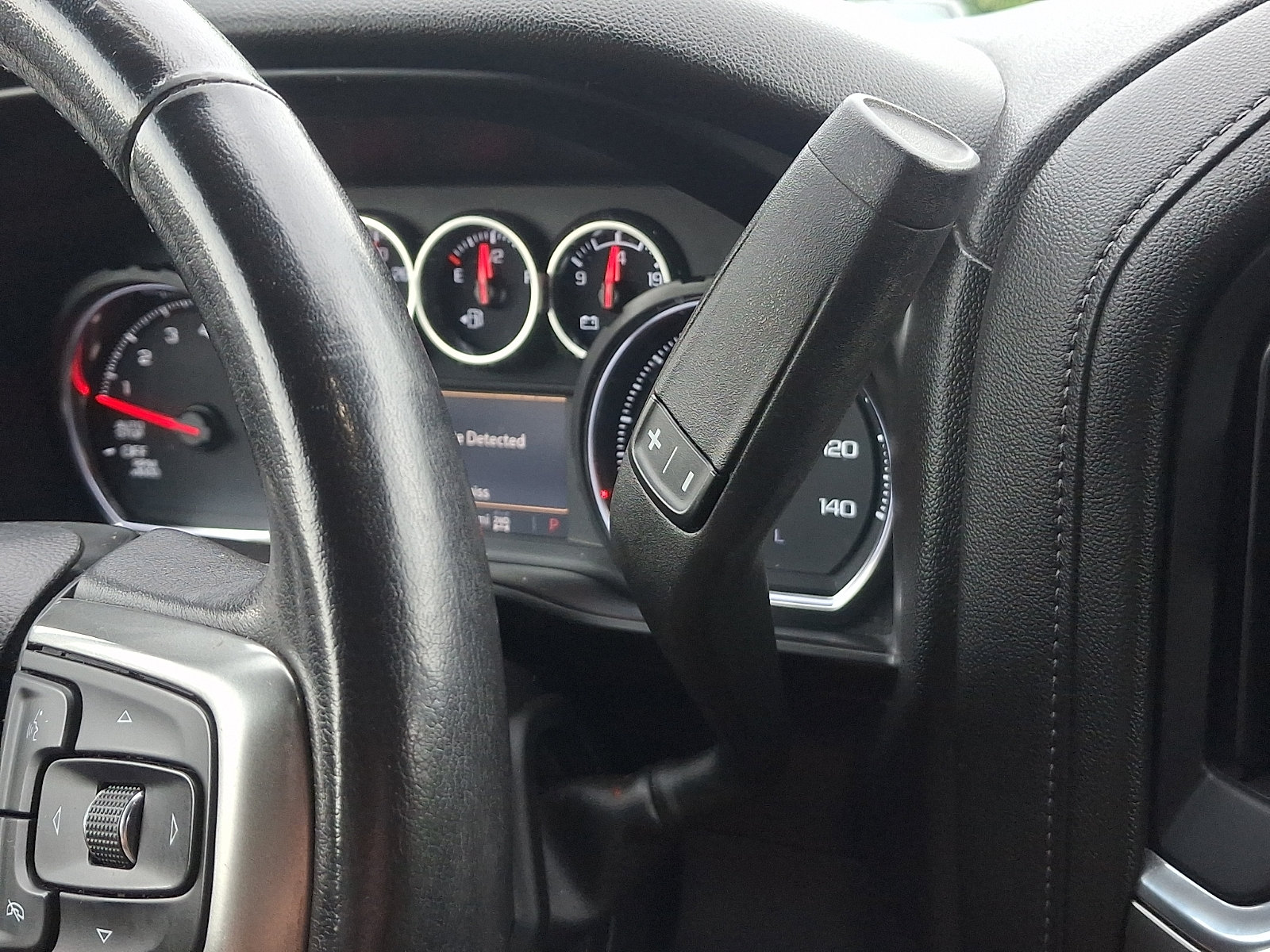 Used 2021 Chevrolet Silverado 1500 LT Trail Boss w/ Convenience Package II AWD/4WD image 15