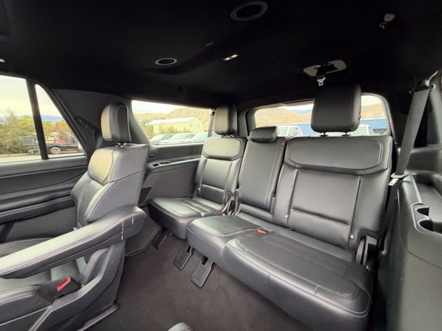 Certified 2025 Ford Expedition Max Platinum w/ Stealth Appearance Package AWD/4WD image 18