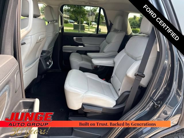 Certified 2025 Ford Expedition Platinum w/ Driver's Package AWD/4WD image 17