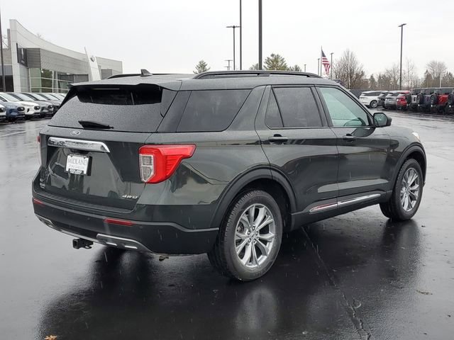Certified 2022 Ford Explorer XLT w/ Equipment Group 202A image 2