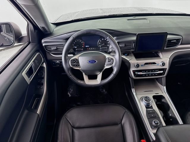 Certified 2022 Ford Explorer XLT w/ Equipment Group 202A image 21