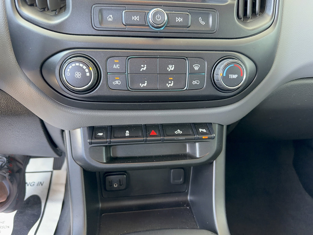 Used 2020 Chevrolet Colorado W/T w/ WT Convenience Package AWD/4WD image 19