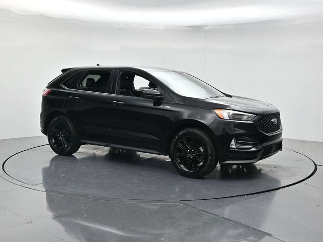 Certified 2024 Ford Edge ST-Line AWD/4WD image 3