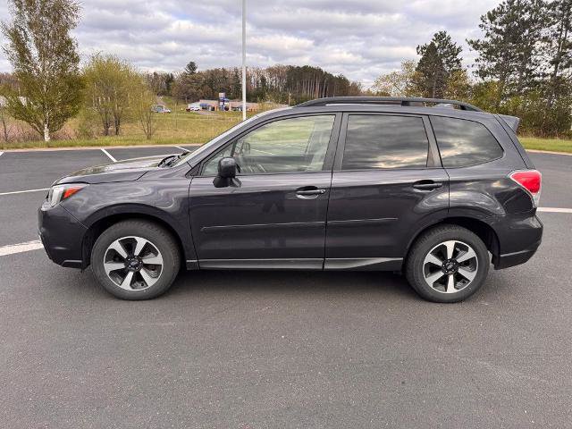 Used 2017 Subaru Forester 2.5i Premium AWD/4WD image 4