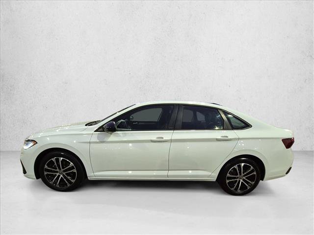 Used 2025 Volkswagen Jetta Sport FWD image 9